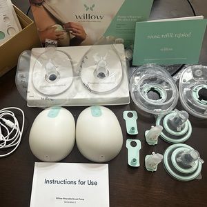 Willow 3.0 and Accessories - Pre-owned and can pair with app - 24 mm flanges